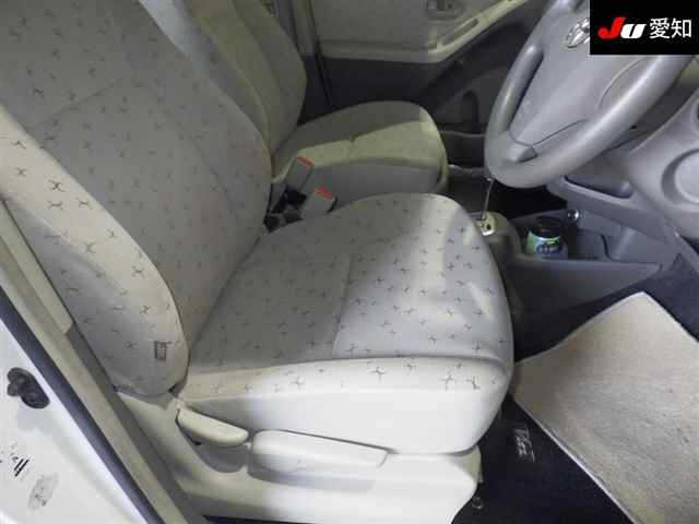TOYOTA VITZ 2009