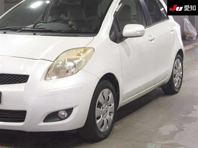 TOYOTA VITZ 2009