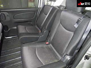 NISSAN SERENA 2013