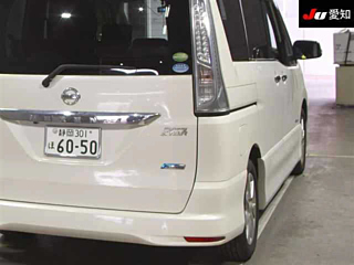 NISSAN SERENA 2013
