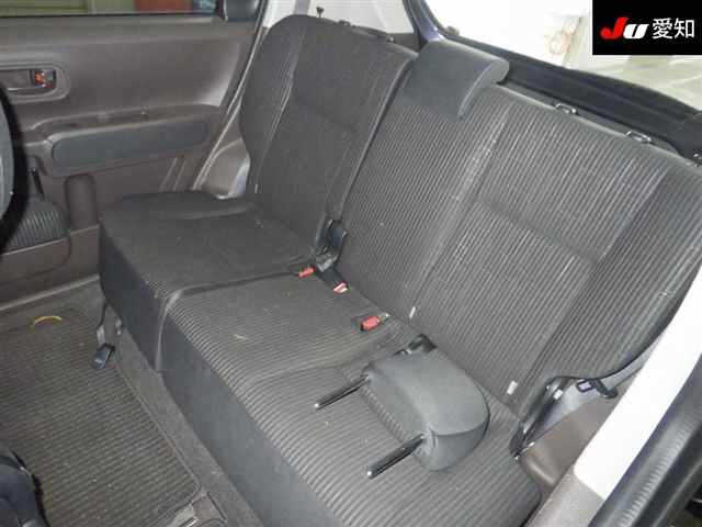 TOYOTA SPADE 2012