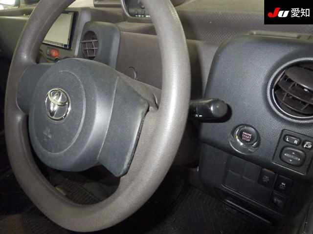 TOYOTA SPADE 2012