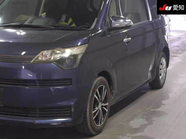 TOYOTA SPADE 2012