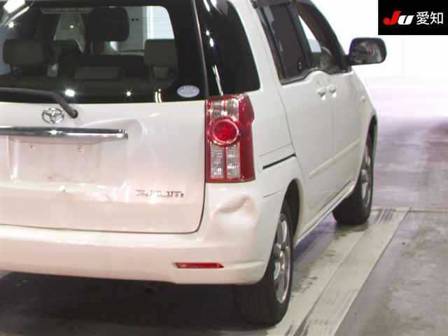 TOYOTA RAUM 2008