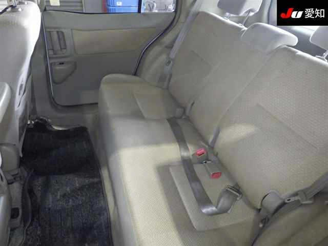 TOYOTA RAUM 2008