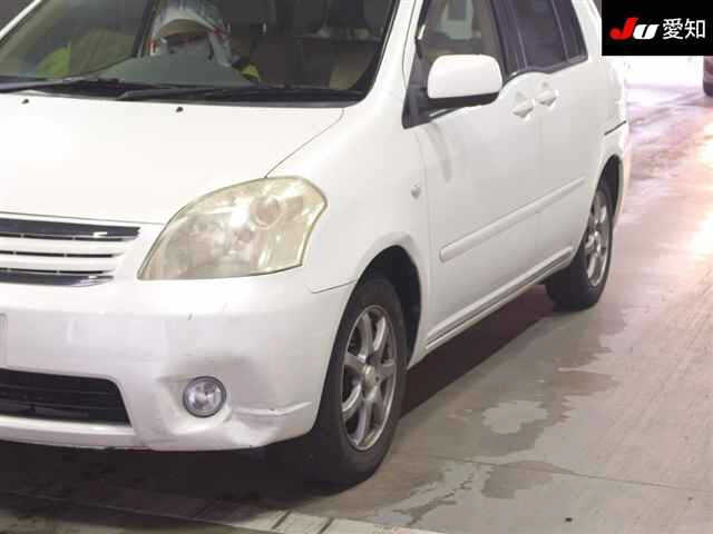 TOYOTA RAUM 2008