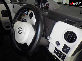 TOYOTA SPADE 2012