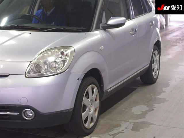 MAZDA VERISA 2010