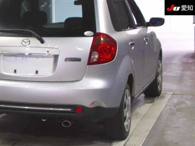 MAZDA VERISA 2010