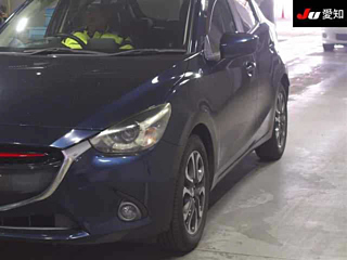 MAZDA DEMIO 2016