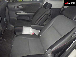 TOYOTA WISH 2010