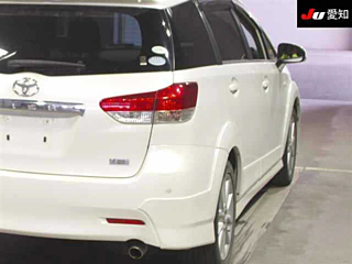 TOYOTA WISH 2010