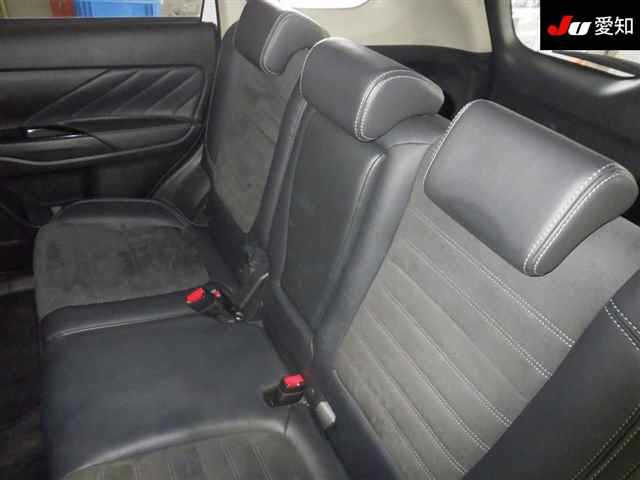 MITSUBISHI OUTLANDER PHEV 2019