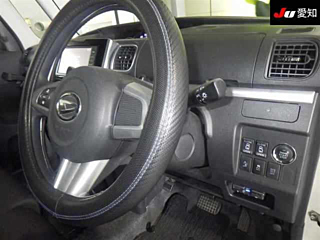 DAIHATSU TANTO 2015