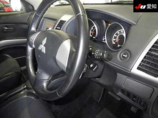 MITSUBISHI OUTLANDER 2010