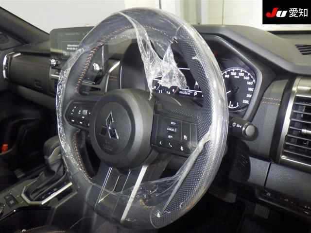 MITSUBISHI TRITON 2024
