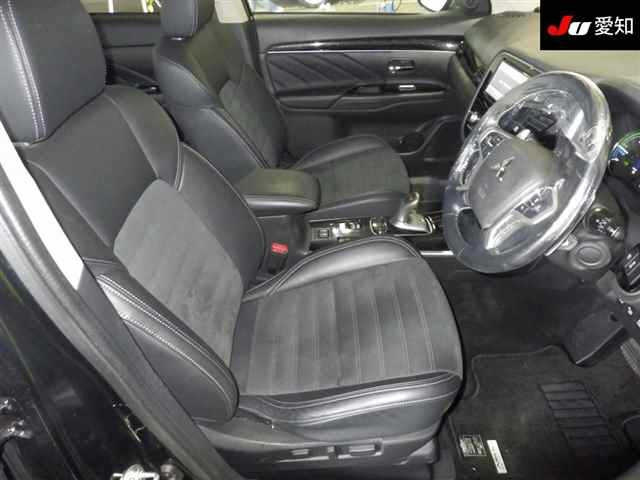 MITSUBISHI OUTLANDER PHEV 2019