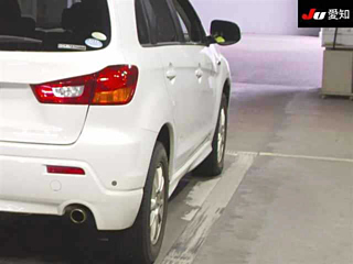 MITSUBISHI RVR 2010