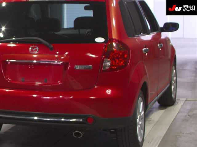 MAZDA VERISA 2010