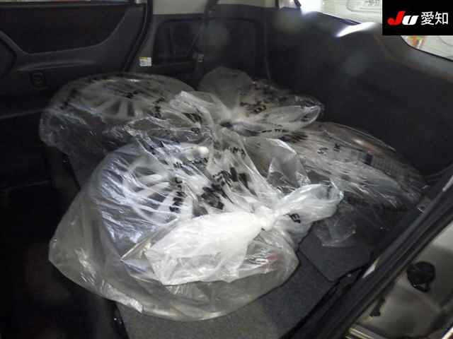 MITSUBISHI DELICA D2 2011