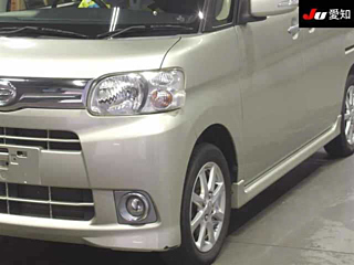 DAIHATSU TANTO 2012