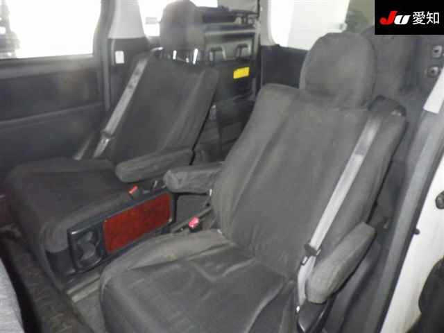 TOYOTA VELLFIRE 2008