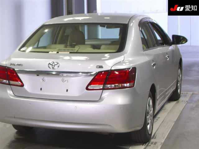 TOYOTA PREMIO 2020