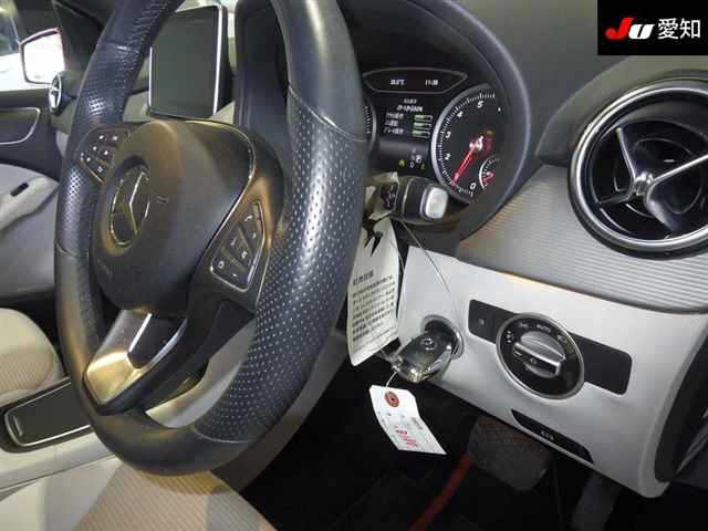MERCEDES BENZ B CLASS 2015