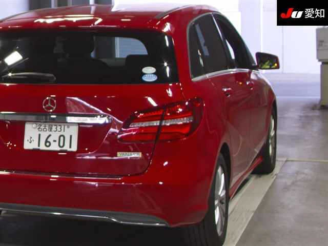 MERCEDES BENZ B CLASS 2015
