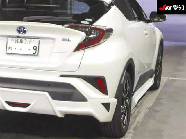 TOYOTA C-HR 2017