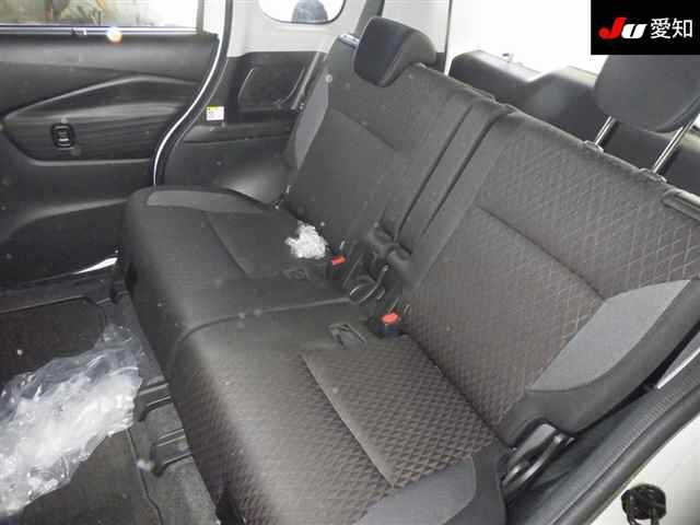 MITSUBISHI DELICA D2 2023