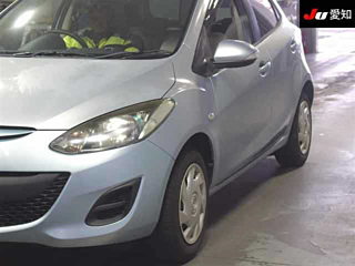 MAZDA DEMIO 2011