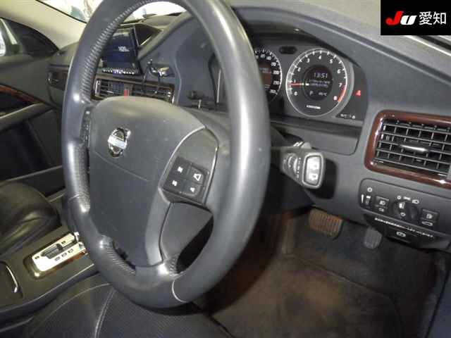 VOLVO XC70 2008