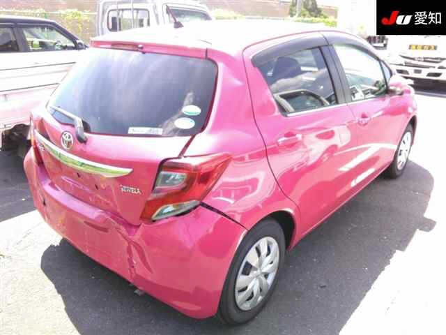 TOYOTA VITZ 2014