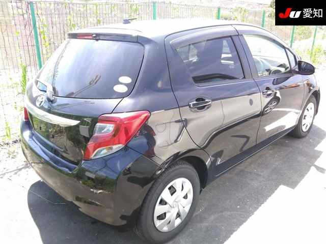 TOYOTA VITZ 2014