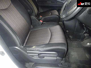 NISSAN SERENA 2014
