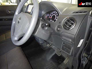 NISSAN ROOX 2012