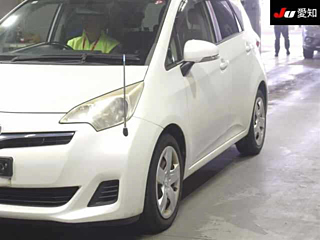 TOYOTA RACTIS 2012