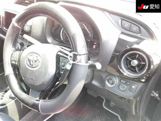 TOYOTA VITZ 2018