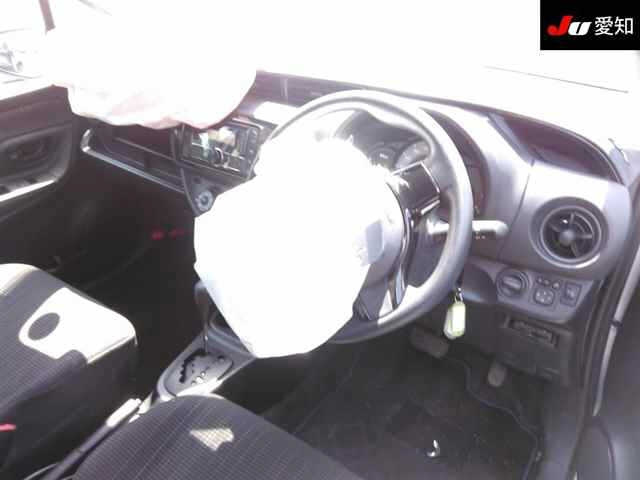TOYOTA VITZ 2018