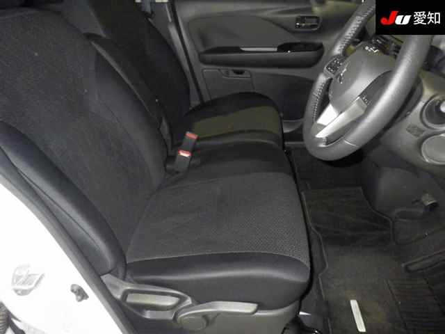 MITSUBISHI EK X 2024