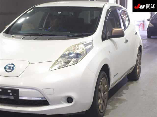 NISSAN LEAF 2014