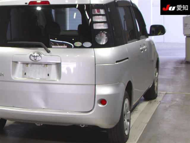 TOYOTA SIENTA 2008