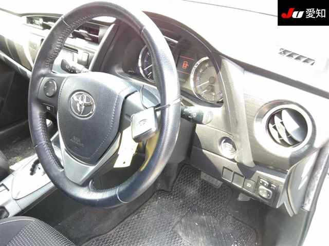 TOYOTA AURIS 2014
