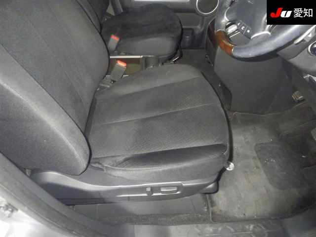 MITSUBISHI DELICA D5 2016
