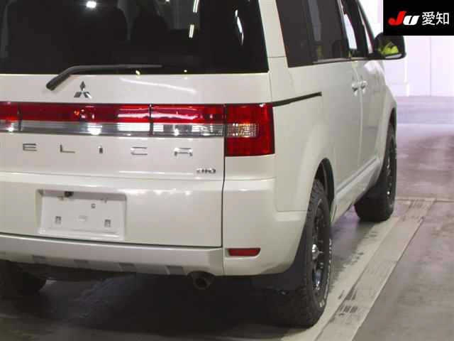 MITSUBISHI DELICA D5 2017