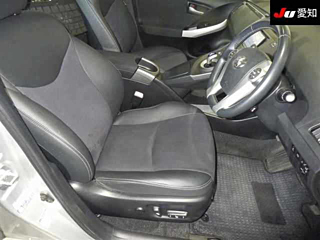 TOYOTA PRIUS 2012