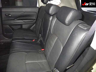 MITSUBISHI OUTLANDER PHEV 2013