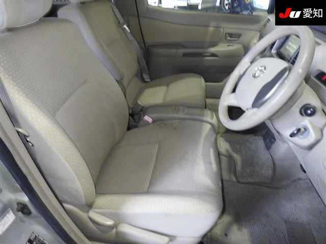 TOYOTA RAUM 2008