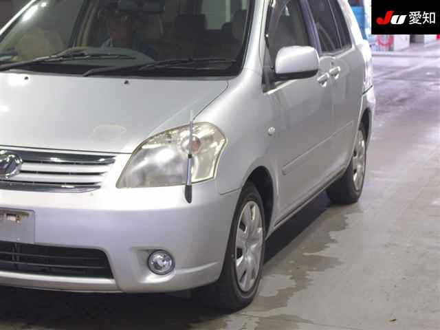 TOYOTA RAUM 2008